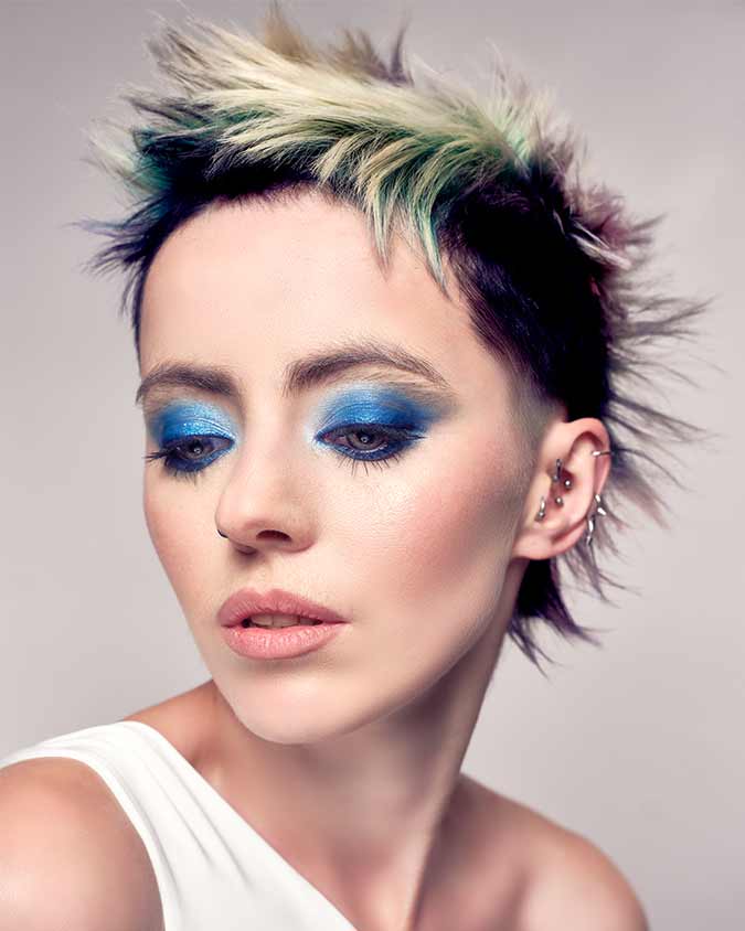 Immagine HAIRFASHION Vivienne Blake D/VIVIENNE_BLAKE_VIBRA_2026_F385_01.jpg