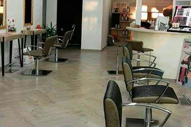 Arredamenti salone parrucchieri Capriccio Acconciature by OM System
